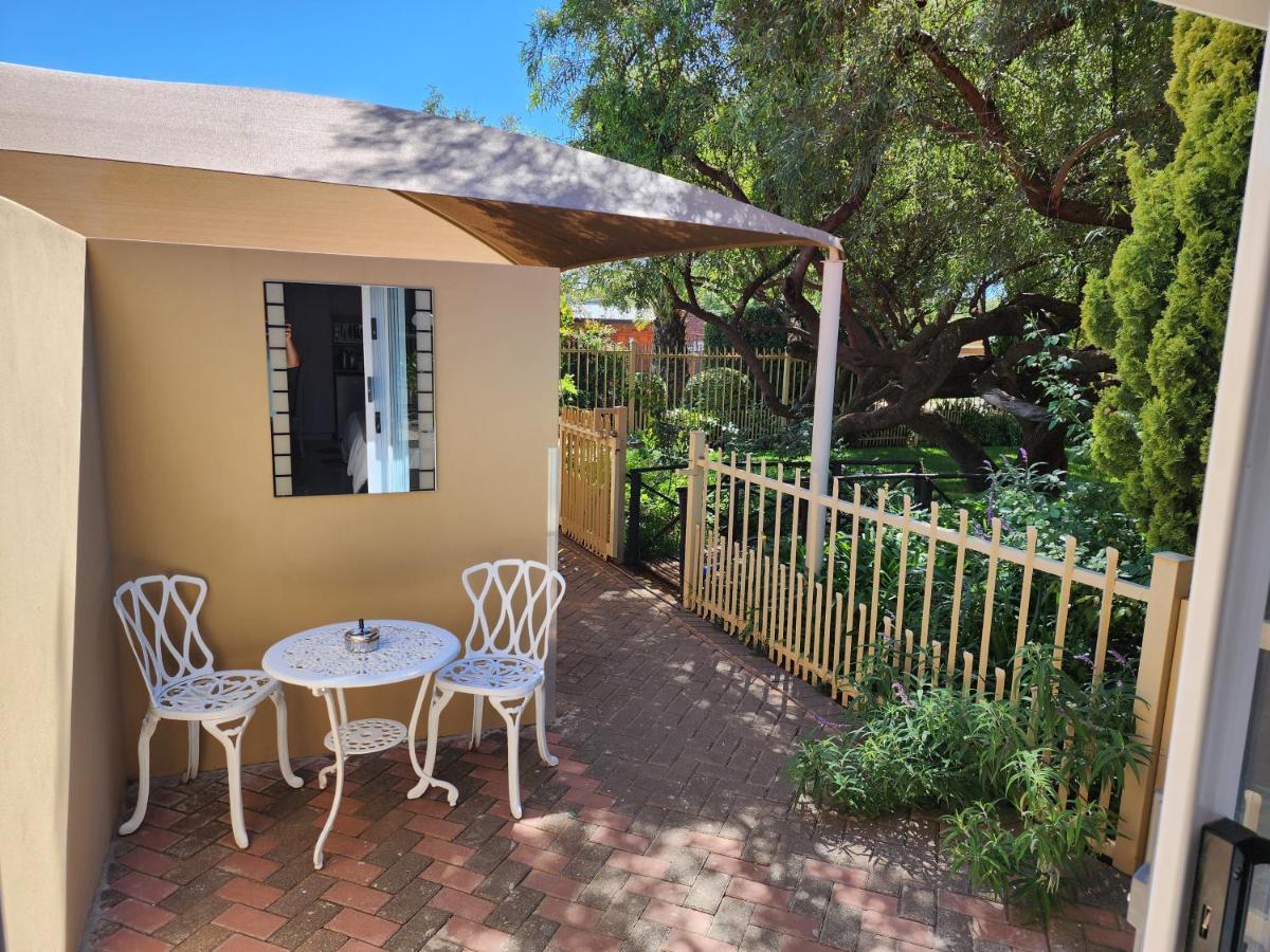 Апартаменты Schnehage Self Catering Блумфонтейн Экстерьер фото