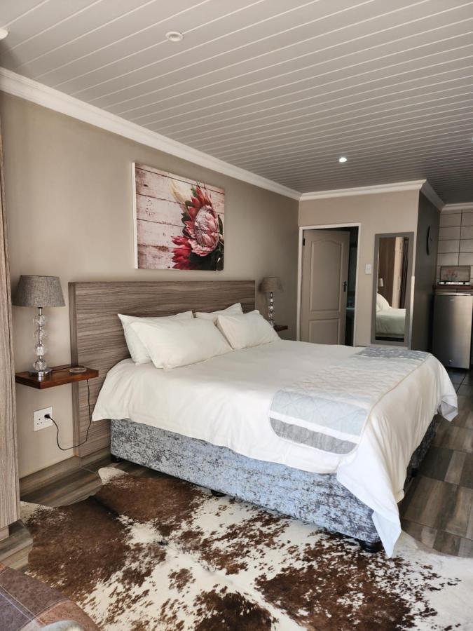 Апартаменты Schnehage Self Catering Блумфонтейн Экстерьер фото