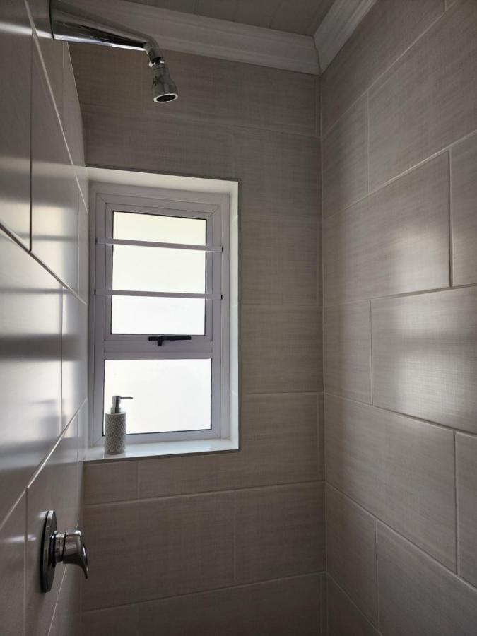 Апартаменты Schnehage Self Catering Блумфонтейн Экстерьер фото